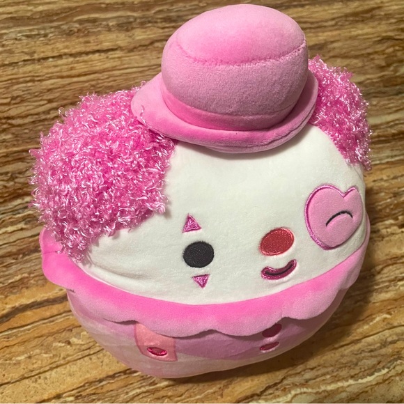 Squishmallows Cupid the Clown - Picture 14 of 14